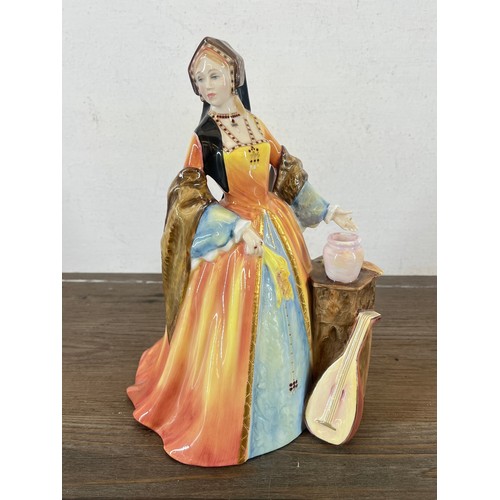 375 - A Royal Doulton Jane Seymour limited edition no. 282/9500 figurine - HN3349