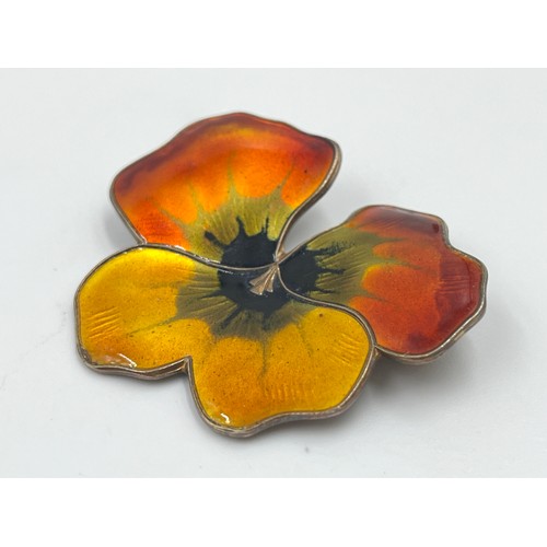 2156 - A David Andersen of Norway silver and enamel pansy brooch - approx. gross weight 11g