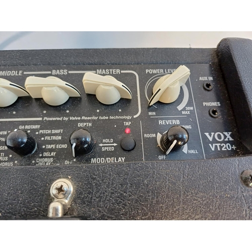 818 - A Vox Valvetronix VT20+ modelling guitar amp with built-in effects