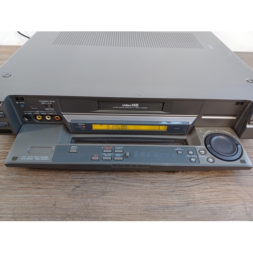 742 - A Sony EV-C2000E PAL Video Hi8/Video8 VCR