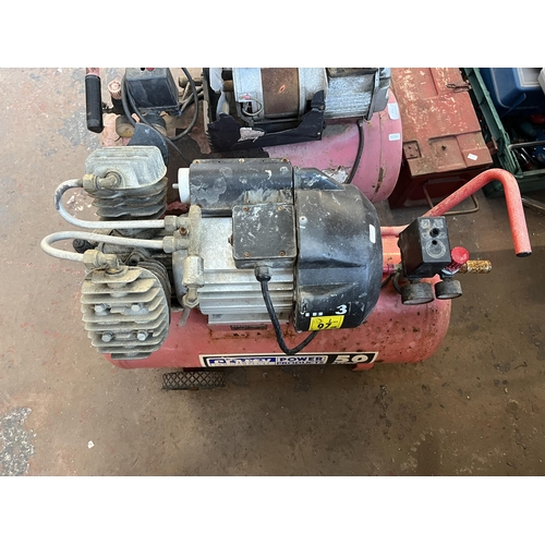 918 - A Sealey 240v air compressor