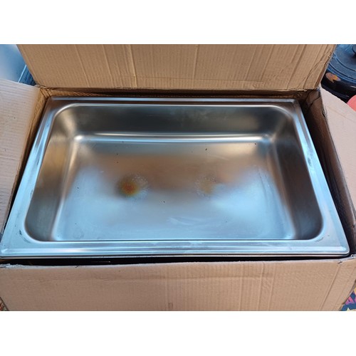 843 - Three items, two boxed SQ Professional 9L single compartment chafing dishes and one large lidded alu... 