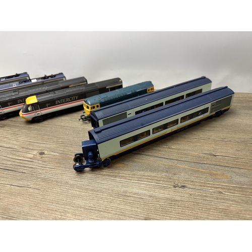 606 - Seven Hornby and Lymer model locomotives and carriages to include Eurostar 3220, Intercity 43080, D6... 