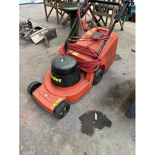 1185 - A Wolfe Tools Cadet 240v lawn mower