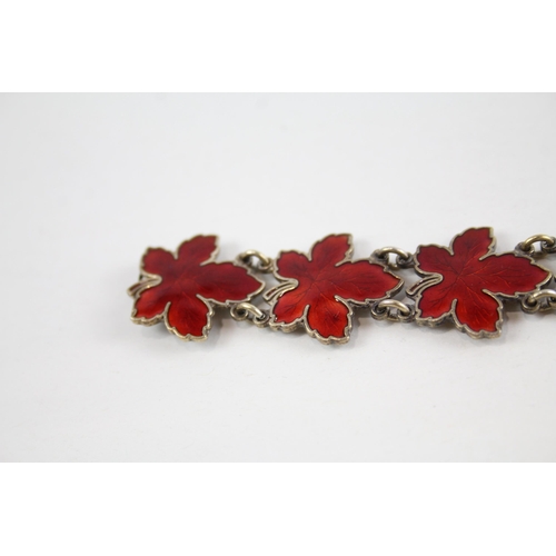 2091 - A Meka Denmark silver enamel maple leaf bracelet - approx. gross weight 27g