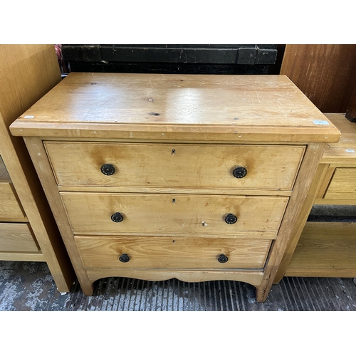 147 - A Victorian pine chest of drawers - approx. 91cm high x 88cm wide x 47cm deep