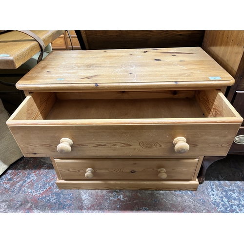 23 - A Victorian style pine chest of drawers - approx. 66cm high x 81cm wide x 42cm deep