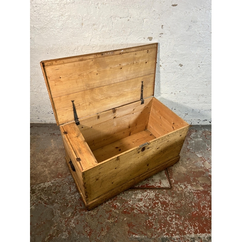 38 - A Victorian pine blanket box - approx. 50cm high x 97cm wide x 51cm deep