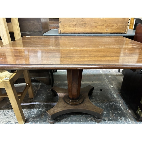 45 - A William IV mahogany drop leaf pedestal tea table - approx. 73cm high x 101cm wide x 106cm deep