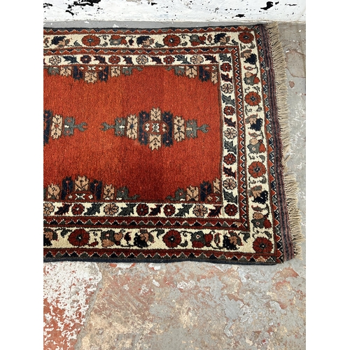 50 - A mid 20th century machine woven hall runner - approx. 300cm x 83cm