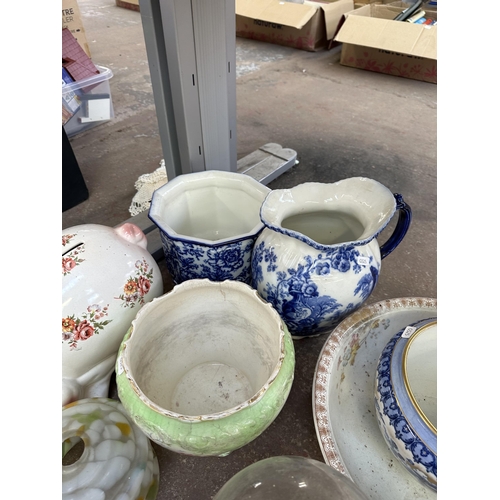 1225 - Eight pieces of ceramics and glassware to include Art Deco mottled glass lampshade, antique blue and... 