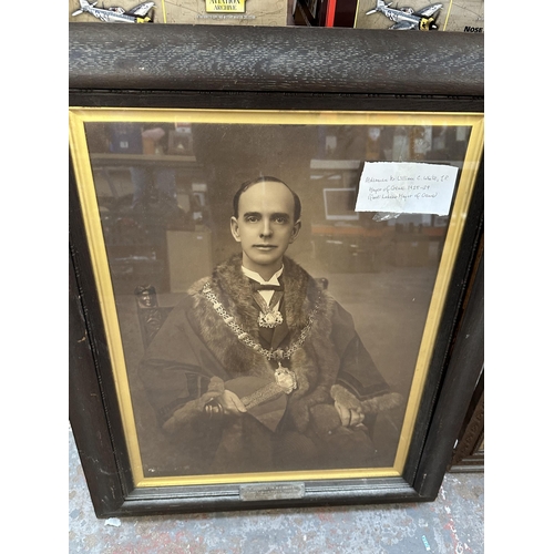 1227 - Two framed portraits of the Mayor and Mayoress of Crewe 1928-1929 and 1943-1944