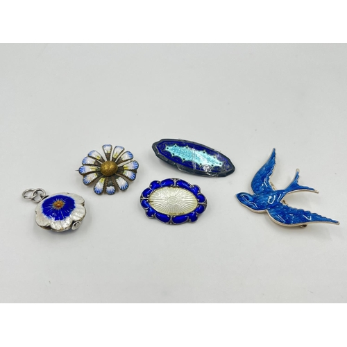 2014 - Five pieces of antique and vintage enamel jewellery