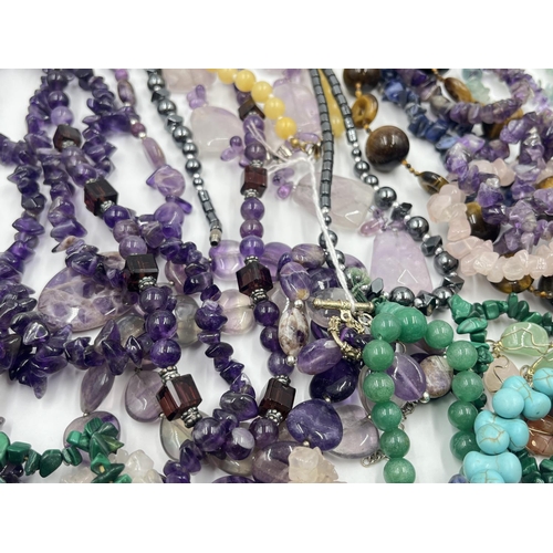 2021 - A collection of gemstone jewellery to include amethyst, malachite, lapis lazuli, rose quartz etc.