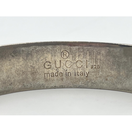 2028 - A Gucci .925 silver bangle - approx. gross weight 46g