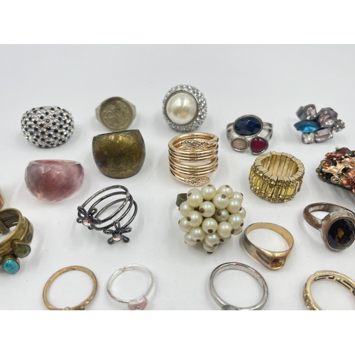 2035 - A collection of dress rings