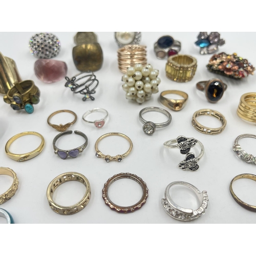 2035 - A collection of dress rings