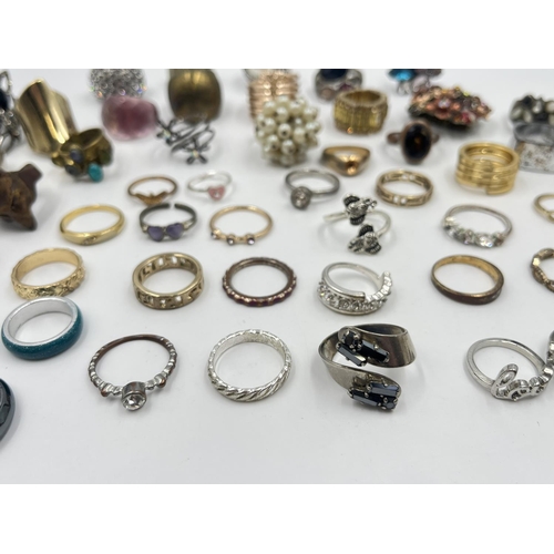 2035 - A collection of dress rings