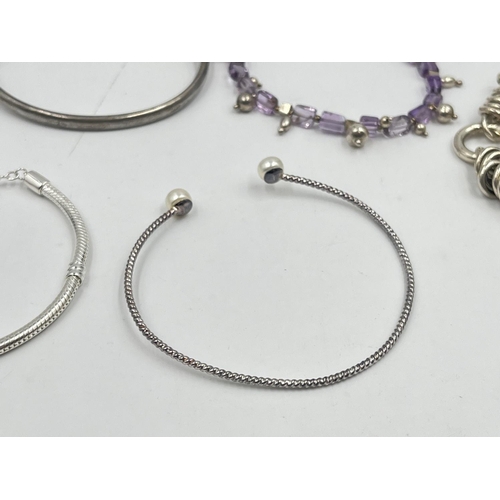 2040 - A collection of .925 silver bracelets to include Links of London, Pandora etc.