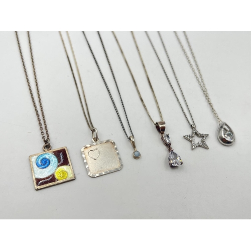 2041 - A collection of .925 silver necklaces and pendants