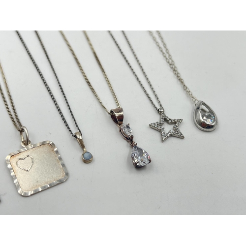 2041 - A collection of .925 silver necklaces and pendants