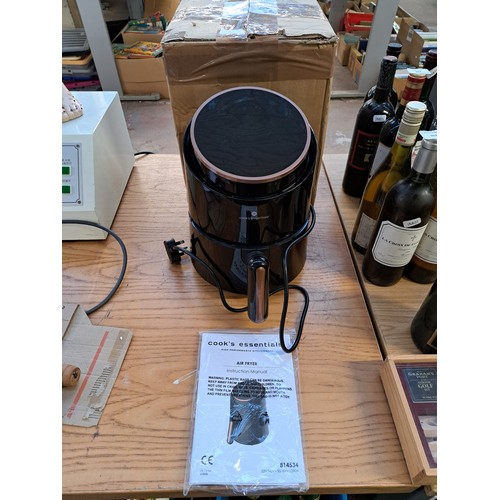 1054A - A boxed Cook's Essentials 814534 air fryer with instruction manual