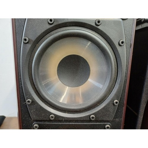 886 - A pair of Mission 751 two-way 6Ω bookshelf hi-fi speakers