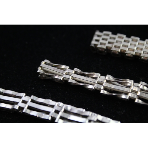 2332 - Three silver heart padlock gate bracelets - approx. gross weight 39g