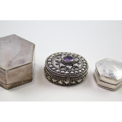 2235 - Three hallmarked .925 sterling silver trinket boxes - approx. gross weight 36g