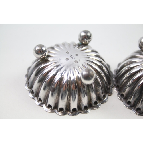 2236 - Two Victorian Hilliard & Thomason hallmarked Birmingham sterling silver salt dishes, dated 1888 - ap... 