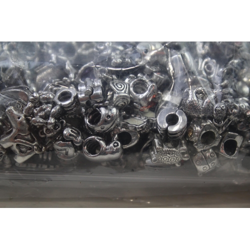 642 - Approx. 3kg shop stock charms