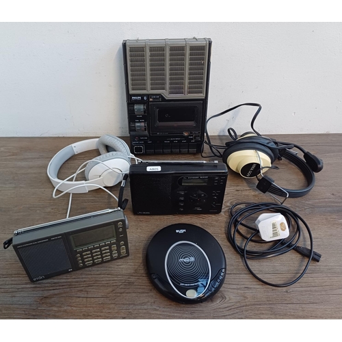 846 - Six items to include PLL portable four-band radio, Philips N2214 cassette recorder, Etón E5 AM/FM/SW... 