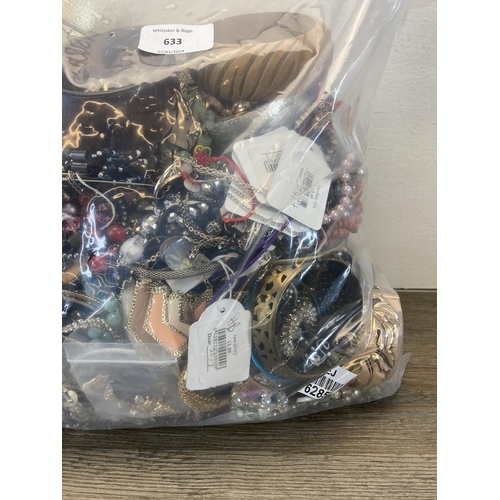 633 - Approx. 10kg of assorted costume jewellery