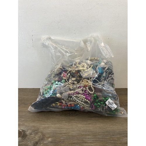 654 - Approx. 10kg of assorted costume jewellery