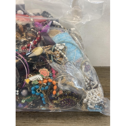 681 - Approx. 10kg of assorted costume jewellery