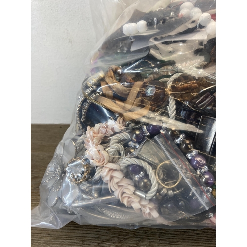 681 - Approx. 10kg of assorted costume jewellery