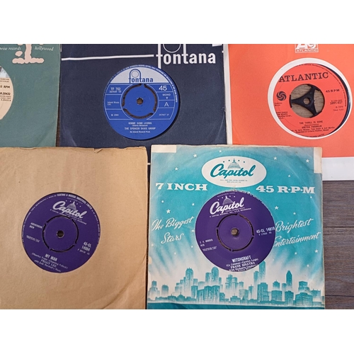 967 - Eighteen vinyl singles to include The Beatles, Nancy Sinatra, Mungo Jerry, Peggy Lee, Aretha Frankli... 