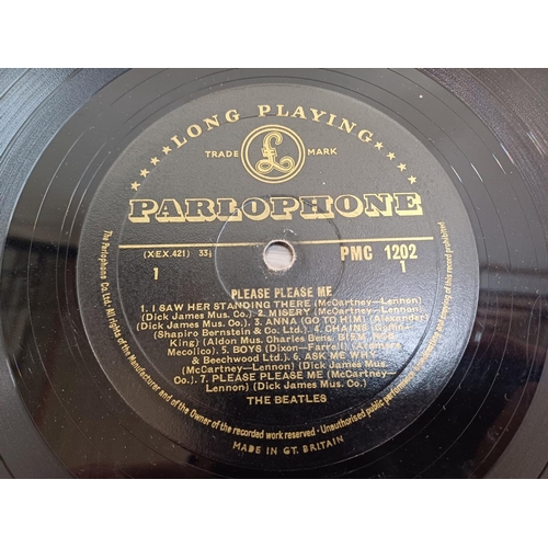 974A - A 1963 LP vinyl record of The Beatles 'Please Please Me' (Mono - PMC1202 - gold and black labels - D... 