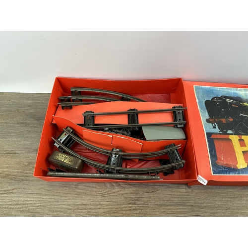 487 - A mid 20th century boxed Hornby No.41 0 gauge clockwork passenger set