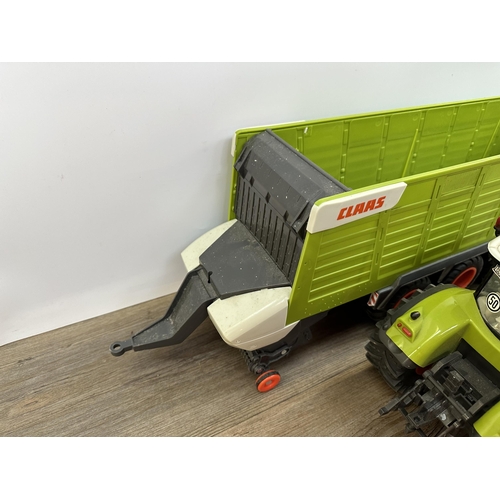 503 - A Happy People Claas 870 Axion remote control 1:16 scale model tractor and Cargos 9600 trailer