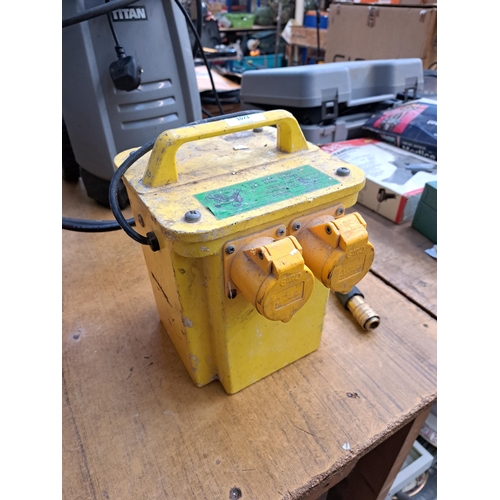 1073 - A 240-110v transformer