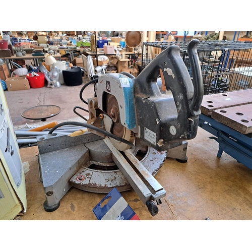 1076A - An ELU 240v sliding Mitre saw