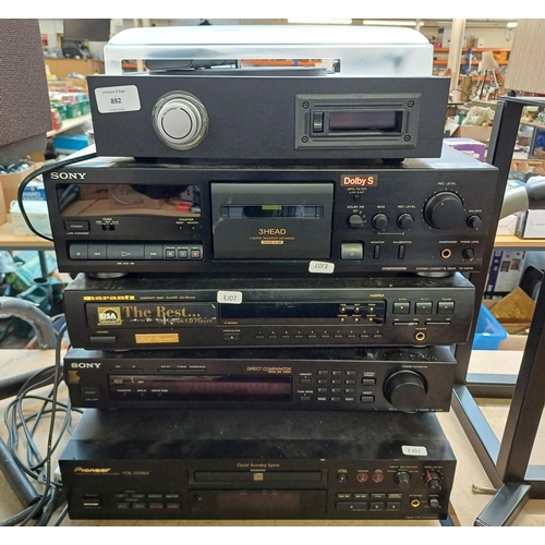 882 - Five items of hi-fi to include Sony TC-K611S Dolby B/C/S cassette deck, Marantz CD-63 MkII CD player... 