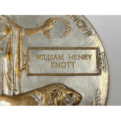 2020 - A WWI memorial plaque named William Henry Knott