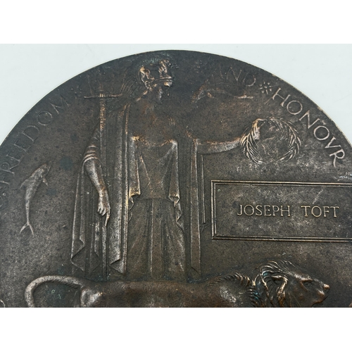 2021 - A WWI memorial plaque named Joseph Toft