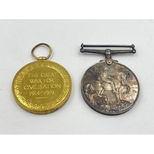 2029 - A boxed WWI British medal pair presented to 256507 Pte. F. Reeve 13-Hrs.