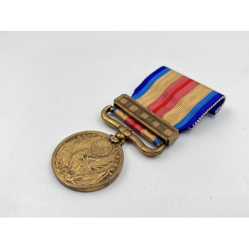 2043 - A boxed 1937-1945 China Incident War medal