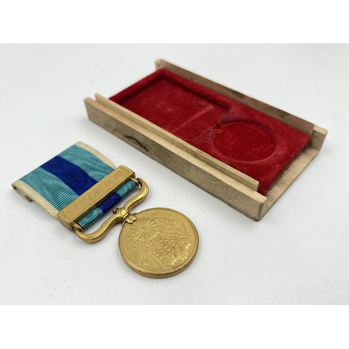 2069 - A boxed 1904-1905 Russo-Japanese War medal