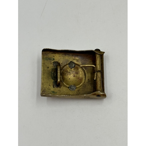 2231 - A WWI Prussian M1895 brass and nickel NCO belt buckle - approx. 5cm high x 6.5cm wide