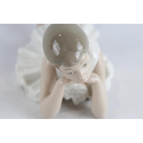 306 - A Nao by Lladro ballerina figurine